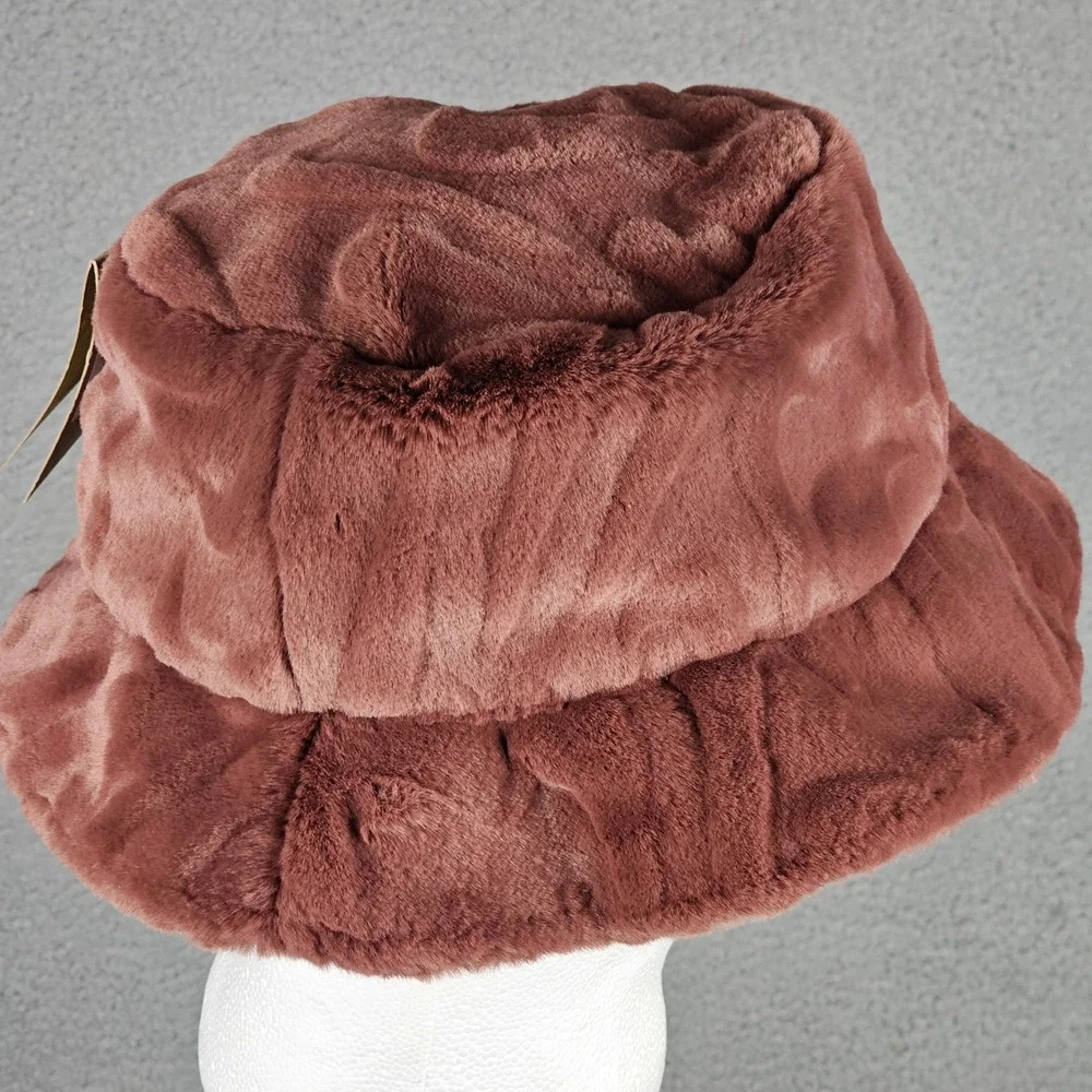 Nike Bucket Hat Womens Small Nike Apex Faux Fur Plush HF7194-218